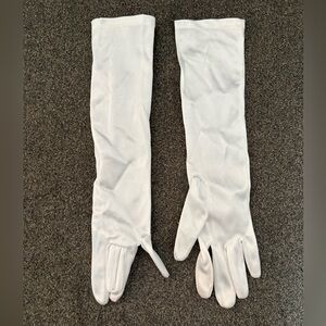 Elegant White Long Gloves